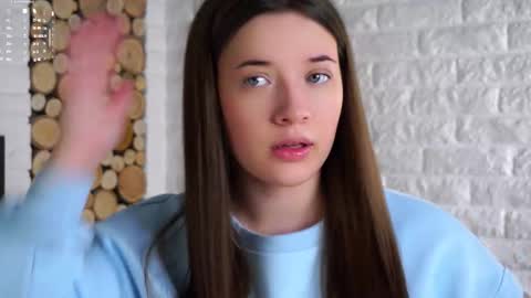 Lucy online show from November 21, 2025, 2:10 am