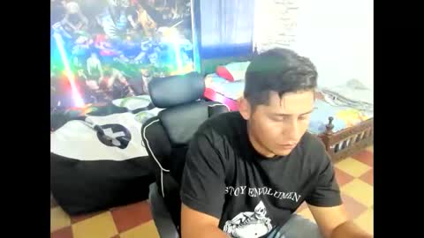 Snapshot of maiker_lozano_ chatting on October 27, 2025, 7:07 pm maiker lozano online show from October 27, 2025, 7:07 pm