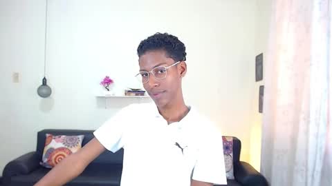 Snapshot of maiki18 chatting on January 20, 2025, 7:35 pm I am Maik online show from January 20, 2025, 7:35 pm