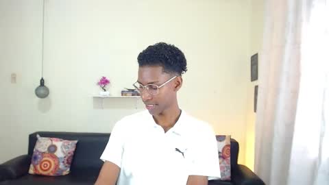 Snapshot of maiki18 chatting on January 27, 2025, 1:41 pm I am Maik online show from January 27, 2025, 1:41 pm