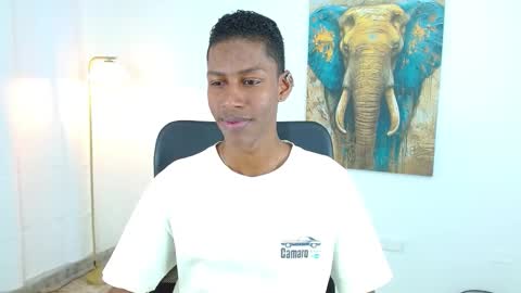 Snapshot of maiki18 chatting on October 16, 2025, 8:54 pm I am Maik online show from October 16, 2025, 8:54 pm