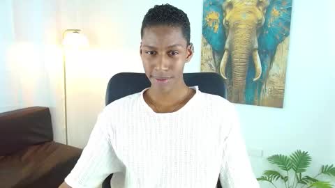 Snapshot of maiki18 chatting on October 21, 2025, 9:15 pm I am Maik online show from October 21, 2025, 9:15 pm