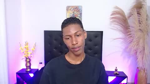 Snapshot of maiki18 chatting on November 1, 2025, 1:57 pm I am Maik online show from November 1, 2025, 1:57 pm