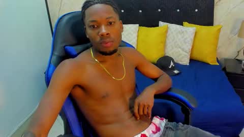 M A I K O L -- M O N S T E R C O C L online show from November 5, 2025, 2:22 am