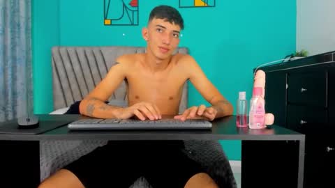 Maikol online show from April 10, 2026, 1:05 pm