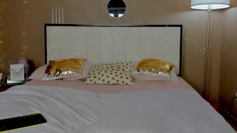 Snapshot of mailymilf chatting on February 21, 2025, 3:32 pm Sofi online show from February 21, 2025, 3:32 pm