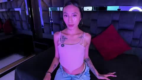 Mailyn  online show from July 29, 2026, 12:25 pm