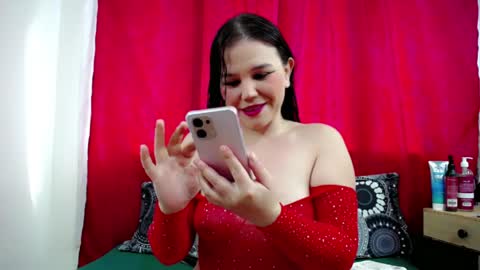 Snapshot of mailyroux chatting on May 24, 2026, 2:00 pm maily roux online show from May 24, 2026, 2:00 pm