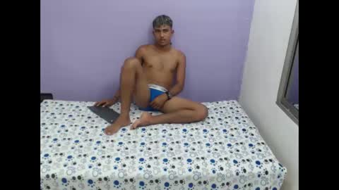 Snapshot of mairk18 chatting on February 1, 2025, 6:40 pm MAIRK online show from February 1, 2025, 6:40 pm