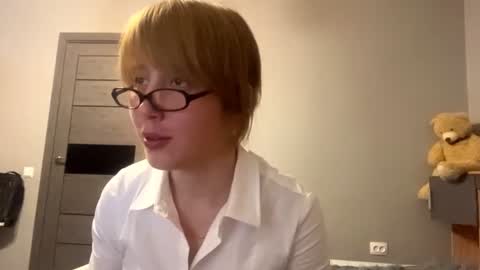 Snapshot of maisawin chatting on June 24, 2026, 2:27 pm Evie online show from June 24, 2026, 2:27 pm