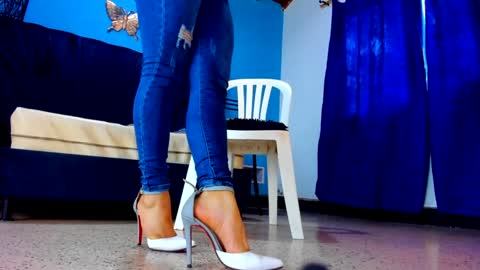 MAISE online show from December 17, 2024, 4:53 pm