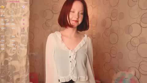 Snapshot of maisiemiller chatting on October 20, 2025, 5:13 pm Maisie online show from October 20, 2025, 5:13 pm