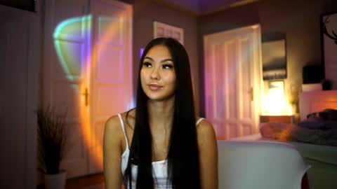 Snapshot of maistream chatting on October 2, 2025, 2:24 pm Mai online show from October 2, 2025, 2:24 pm