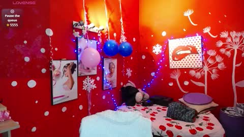 Maite online show from October 8, 2025, 11:19 am