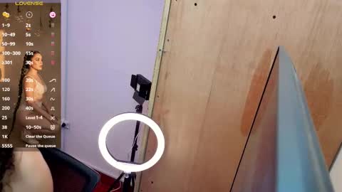 MAITE STONE1 online show from March 28, 2026, 4:45 am