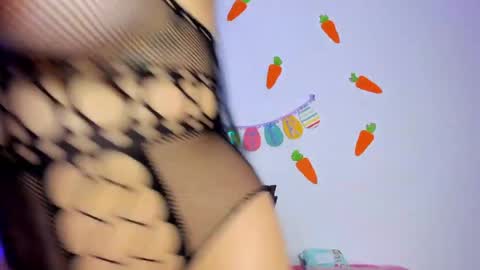 mai  online show from April 1, 2026, 7:00 pm