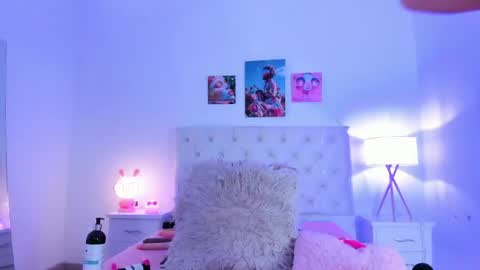 mai  online show from May 19, 2026, 6:58 pm