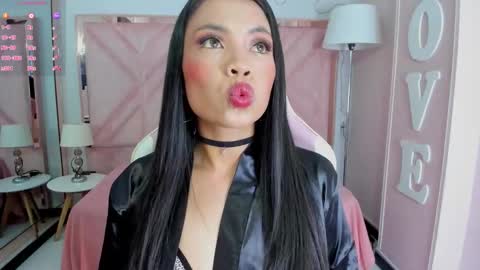 maiyajoness online show from October 15, 2025, 4:01 am