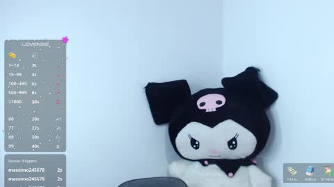 Snapshot of maja_bloom chatting on November 11, 2025, 1:27 am Maja online show from November 11, 2025, 1:27 am