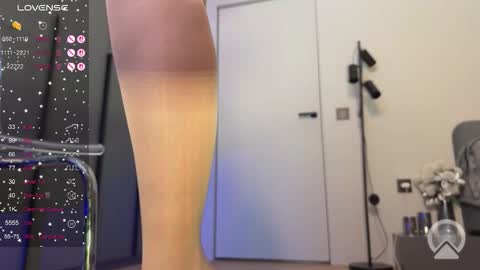 majestic_madam online show from February 26, 2026, 2:21 am