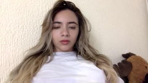 majo_gomezz online show from April 7, 2026, 1:06 am