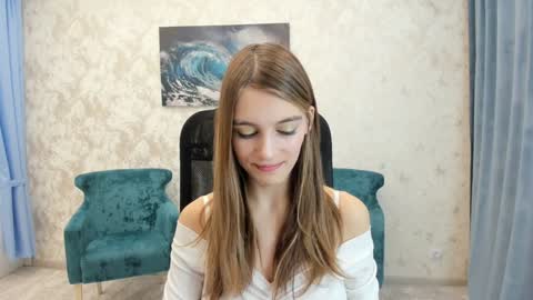 Snapshot of make_love_1 chatting on January 22, 2025, 3:31 am Chloe online show from January 22, 2025, 3:31 am