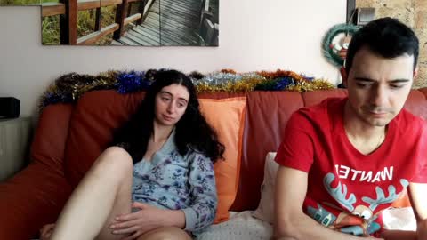 Snapshot of make_me_feel chatting on December 29, 2024, 12:12 pm Lena Ian online show from December 29, 2024, 12:12 pm
