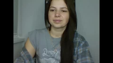 make_mesmile online show from February 19, 2026, 7:10 pm