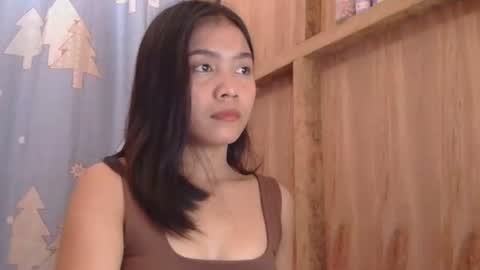 Snapshot of makeme_wettt chatting on October 6, 2025, 3:48 am makeme_wettt online show from October 6, 2025, 3:48 am