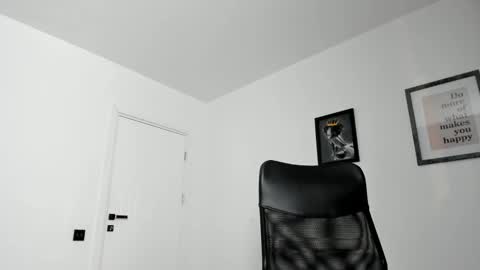 Goddess  Onlyfansportraitmarie online show from January 22, 2025, 7:45 pm