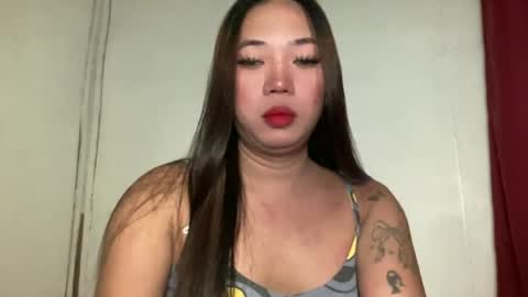 Snapshot of makemesquirt_xxx chatting on August 8, 2026, 1:19 am KEANA online show from August 8, 2026, 1:19 am