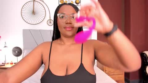 makena online show from October 1, 2025, 4:18 am