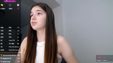 Makiima online show from December 25, 2024, 1:30 pm