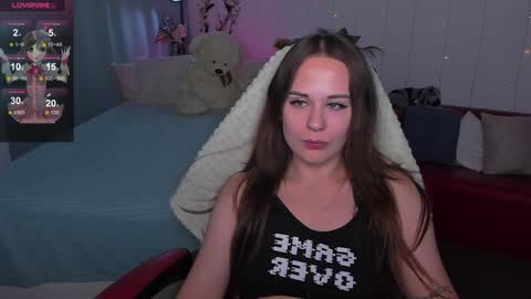 Snapshot of makima_lee chatting on December 10, 2024, 2:06 pm Makima online show from December 10, 2024, 2:06 pm