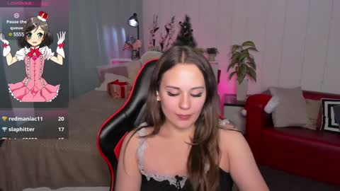 Snapshot of makima_lee chatting on December 26, 2024, 4:47 pm Makima online show from December 26, 2024, 4:47 pm