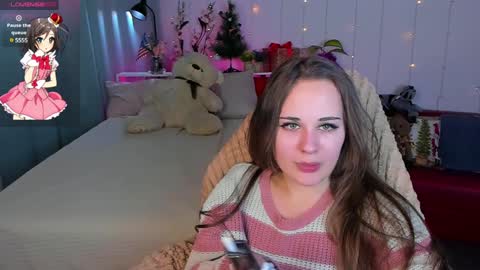 Snapshot of makima_lee chatting on January 15, 2025, 1:52 pm Makima online show from January 15, 2025, 1:52 pm