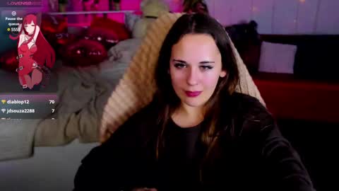 Snapshot of makima_lee chatting on February 15, 2025, 2:55 pm Makima online show from February 15, 2025, 2:55 pm