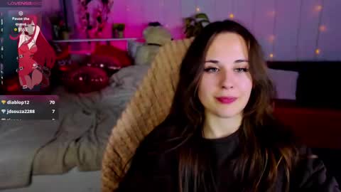 Snapshot of makima_lee chatting on February 15, 2025, 6:01 pm Makima online show from February 15, 2025, 6:01 pm