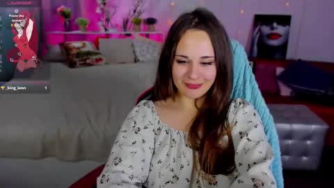 Snapshot of makima_lee chatting on February 22, 2025, 1:46 pm Makima online show from February 22, 2025, 1:46 pm