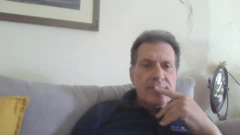 Snapshot of makis8989 chatting on December 5, 2024, 10:01 am makis8989 online show from December 5, 2024, 10:01 am