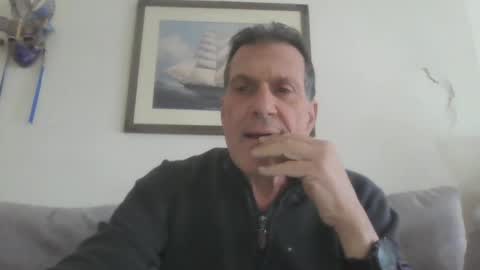 Snapshot of makis8989 chatting on December 14, 2024, 8:34 am makis8989 online show from December 14, 2024, 8:34 am