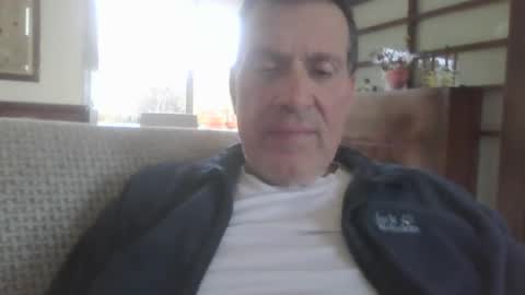 Snapshot of makis8989 chatting on December 22, 2024, 2:27 pm makis8989 online show from December 22, 2024, 2:27 pm