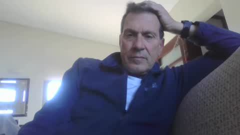 Snapshot of makis8989 chatting on December 23, 2024, 7:49 am makis8989 online show from December 23, 2024, 7:49 am