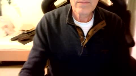 Snapshot of makis8989 chatting on January 26, 2025, 5:13 pm makis8989 online show from January 26, 2025, 5:13 pm