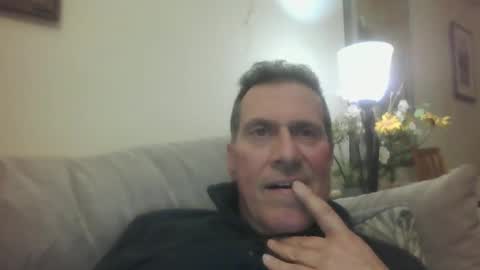 Snapshot of makis8989 chatting on February 3, 2025, 8:46 pm makis8989 online show from February 3, 2025, 8:46 pm