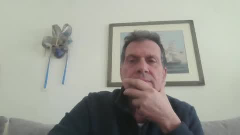 Snapshot of makis8989 chatting on February 21, 2025, 8:51 am makis8989 online show from February 21, 2025, 8:51 am