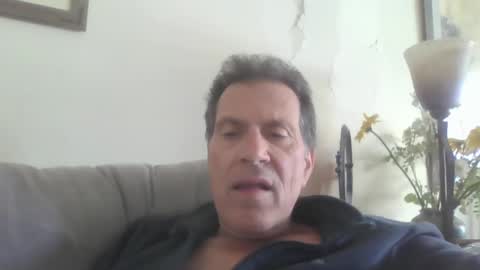 Snapshot of makis8989 chatting on March 9, 2025, 2:21 pm makis8989 online show from March 9, 2025, 2:21 pm