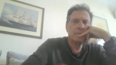 Snapshot of makis8989 chatting on October 13, 2025, 12:27 pm makis8989 online show from October 13, 2025, 12:27 pm