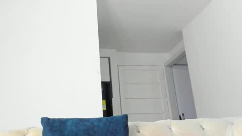 Makonnen online show from November 4, 2025, 4:33 am