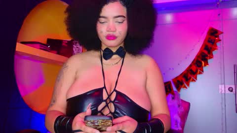   online show from November 1, 2025, 4:25 am